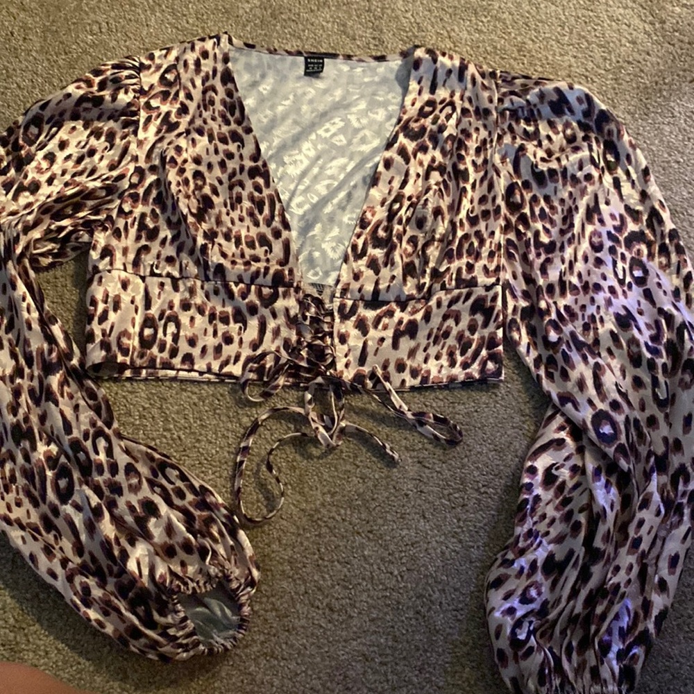 Leopard print long sleeve top